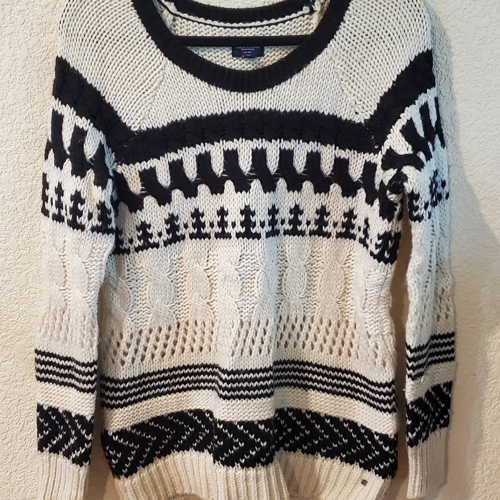 Small American eagle sweater